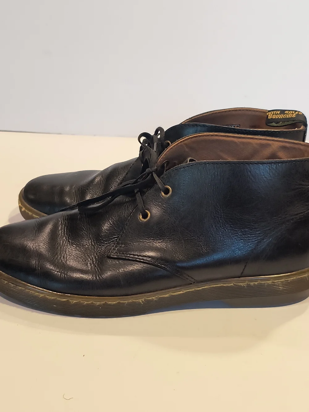 Men's 10 Dr. Doc Martens Cabrillo Chukka Desert Ankle Boots Black Leather